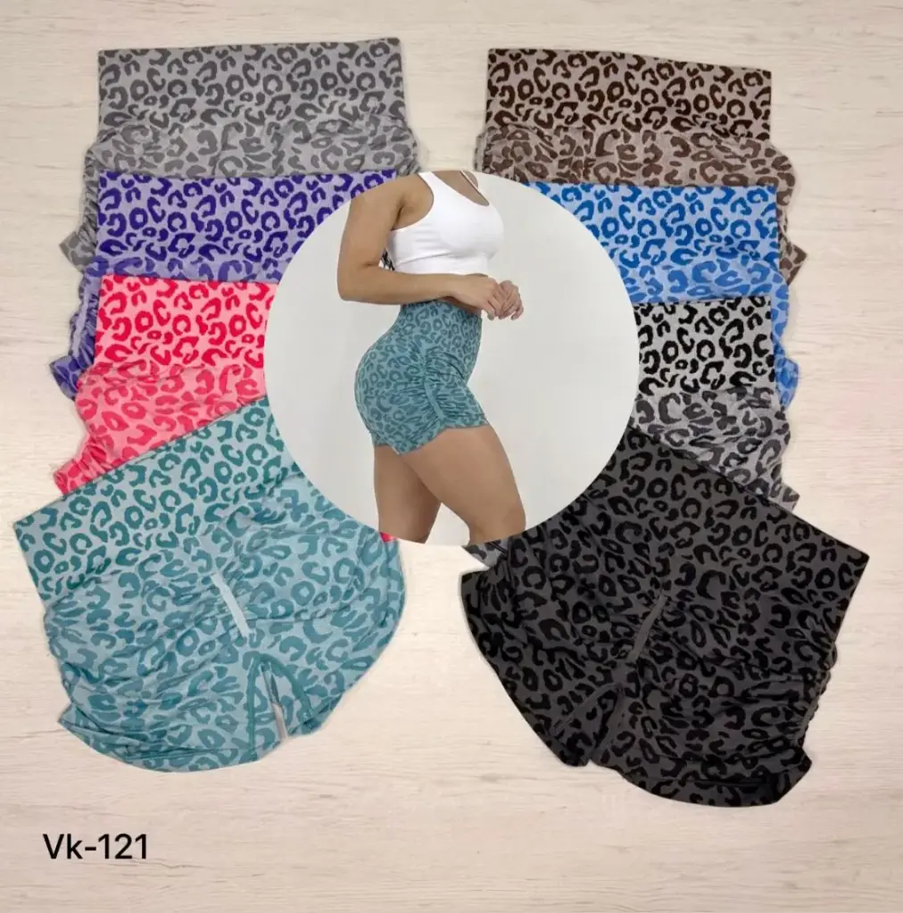 DOCENA SHORT ANIMAL PRINT 