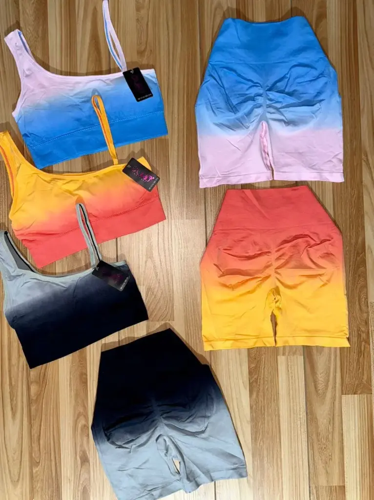 CONJUNTO TOP DE LADO SHORT DEGRADE